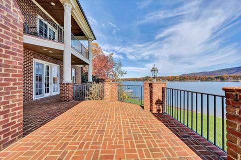 59 Bay View Cir, Penhook, VA 24137 photo 42
