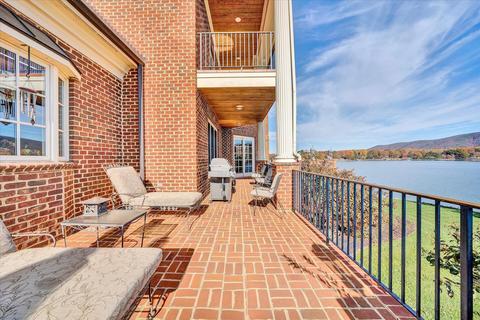 59 Bay View Cir, Penhook, VA 24137 photo 39