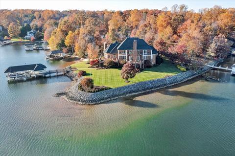 59 Bay View Cir, Penhook, VA 24137 photo 6