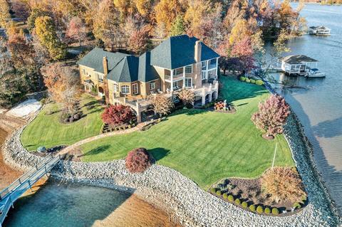 59 Bay View Cir, Penhook, VA 24137 photo 105