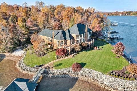 59 Bay View Cir, Penhook, VA 24137 photo 104