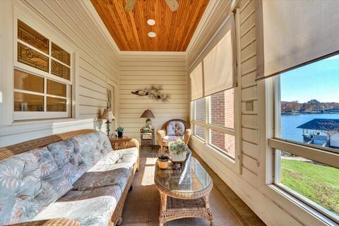 59 Bay View Cir, Penhook, VA 24137 photo 33