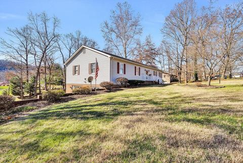 1103 Comanche Trl, Covington, VA 24426 photo 3