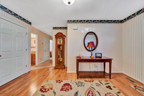1103 Comanche Trl, Covington, VA 24426 photo 5