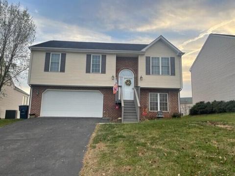 228 Eugene Dr NW, Roanoke, VA 24017 photo 1