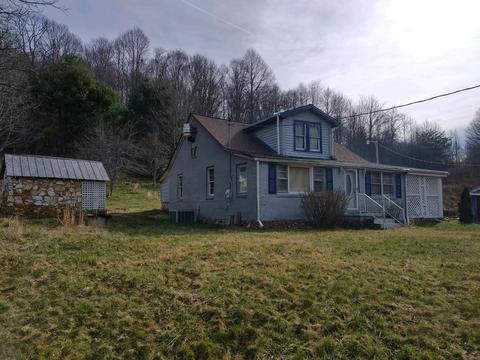 197 Rock Church Rd SW, Willis, VA 24380