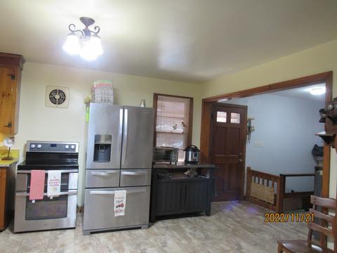 590 4th St, Buchanan, VA 24066 photo 9