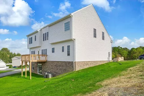 101 Simms Blvd, Salem, VA 24153 photo 6