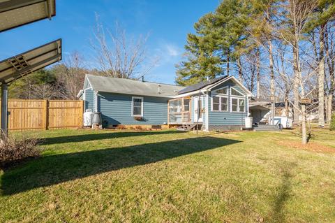 208 Pine St SE, Floyd, VA 24091 photo 70