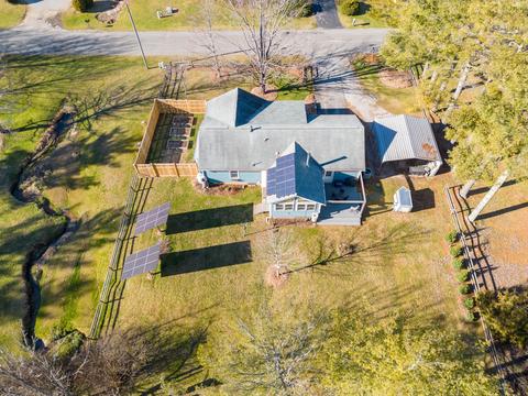 208 Pine St SE, Floyd, VA 24091 photo 8