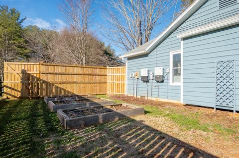208 Pine St SE, Floyd, VA 24091 photo 86