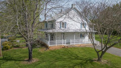 502 Gala Loop Rd, Eagle Rock, VA 24085 photo 2