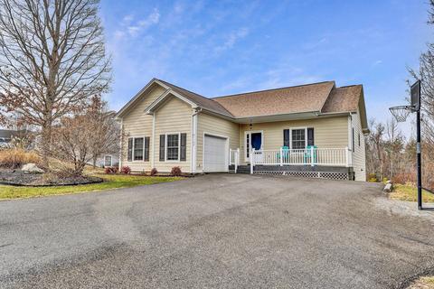 1162 Joffrey Dr, Huddleston, VA 24104
