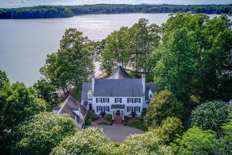5 Lands End Rd, Penhook, VA 24137 photo 2