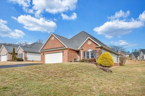 1605 Edgebrook Rd, Salem, VA 24153 photo 3