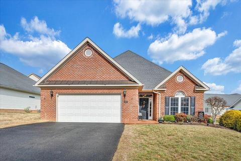 1605 Edgebrook Rd, Salem, VA 24153 photo 1