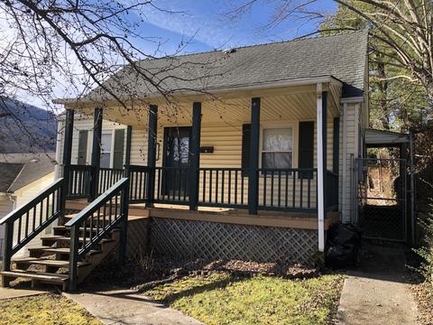 121 Seventh St, Clifton Forge, VA 24422