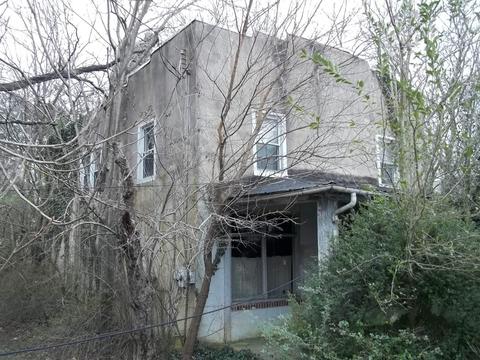 419 N Main St, Chatham, VA 24531