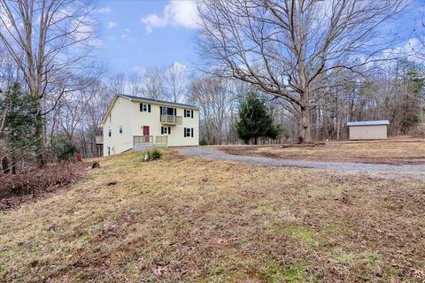 1337 Eagles Nest Dr, Goodview, VA 24095 photo 2