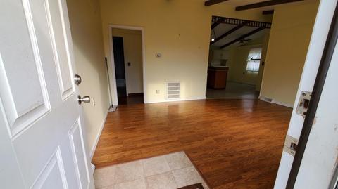 318 Mcclelland St, Salem, VA 24153 photo 3