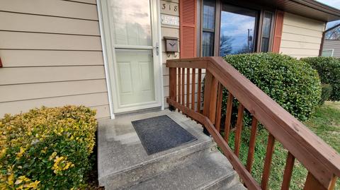 318 Mcclelland St, Salem, VA 24153 photo 2