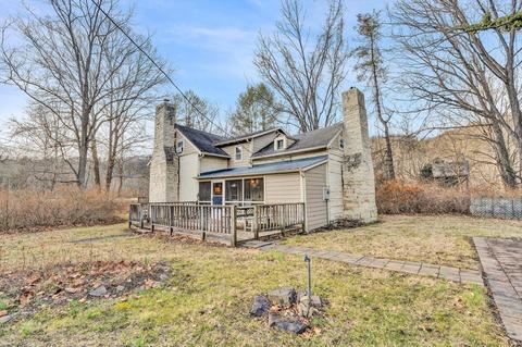3103 Jackson River Rd, Covington, VA 24426 photo 2