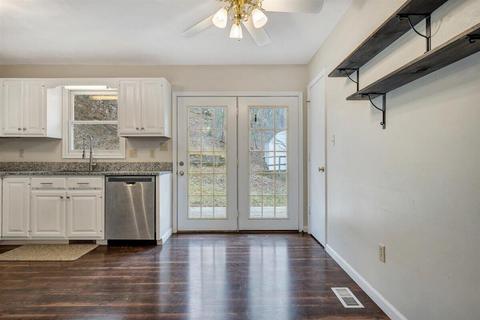 1435 Eanes Rd SE, Roanoke, VA 24014 photo 6