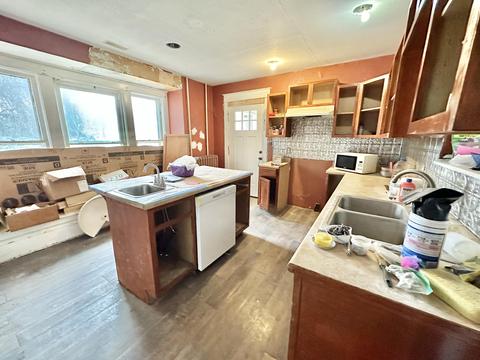230 E Prospect St, Covington, VA 24426 photo 9