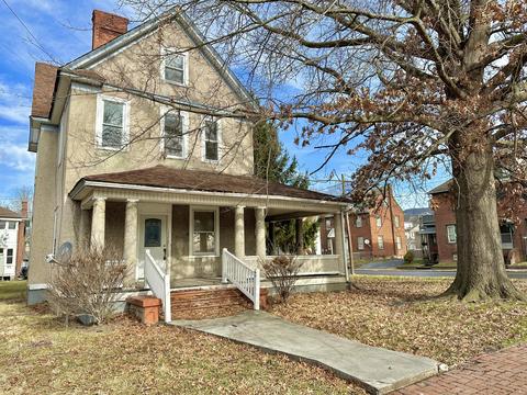 230 E Prospect St, Covington, VA 24426 photo 1