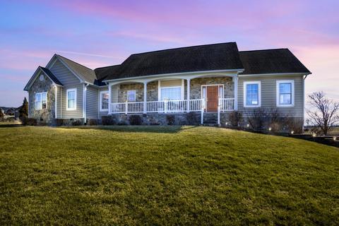 163 Old Farm Rd, Boones Mill, VA 24065