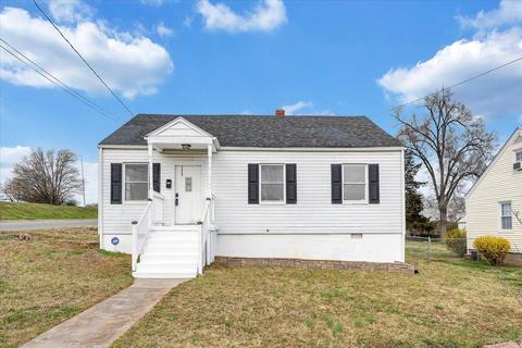 2404 Churchill Dr NW, Roanoke, VA 24012