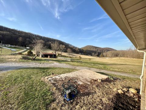 2161 Pico Rd, Buchanan, VA 24066 photo 4