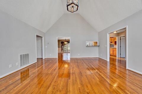 301 Brookledge Dr, Vinton, VA 24179 photo 9