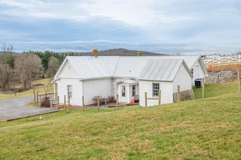 3517 Daniels Run Rd NE, Pilot, VA 24138 photo 11