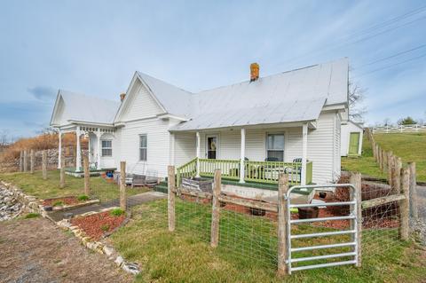 3517 Daniels Run Rd NE, Pilot, VA 24138 photo 10