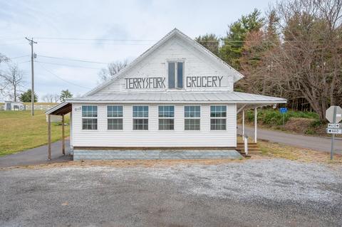 3517 Daniels Run Rd NE, Pilot, VA 24138 photo 61