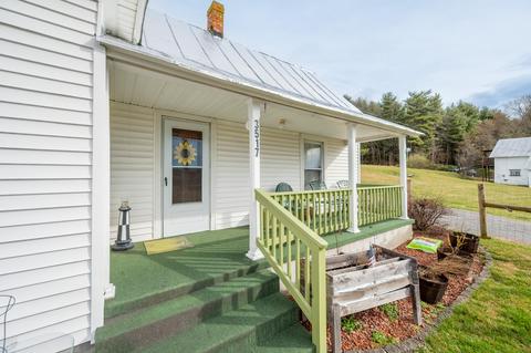 3517 Daniels Run Rd NE, Pilot, VA 24138 photo 15