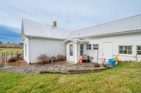 3517 Daniels Run Rd NE, Pilot, VA 24138 photo 13