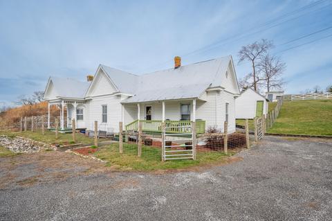 3517 Daniels Run Rd NE, Pilot, VA 24138 photo 8