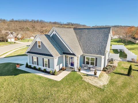 234 Mountain Brook Dr NE, Roanoke, VA 24012