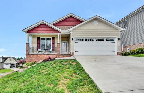 4906 Summerville Ln, Roanoke, VA 24019