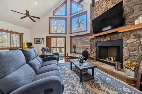 108 Old Post Rd, Moneta, VA 24121 photo 8
