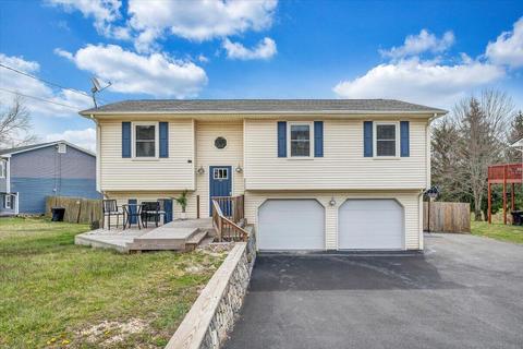 5702 Deputy Dr, Roanoke, VA 24019