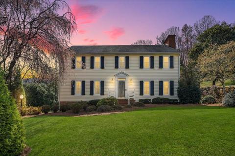 5306 Canter Dr, Roanoke, VA 24018
