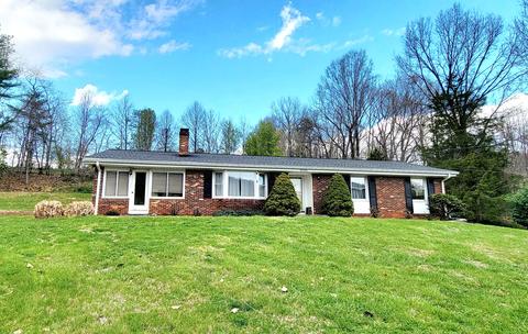 1195 Coopers Cove Rd, Hardy, VA 24101