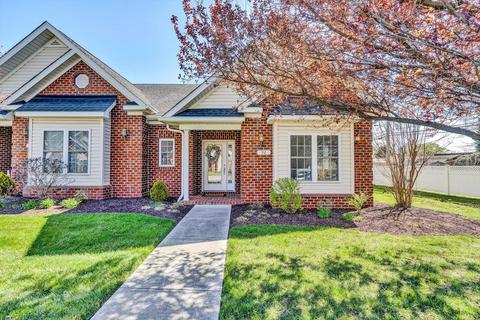 92 Maple St, Salem, VA 24153