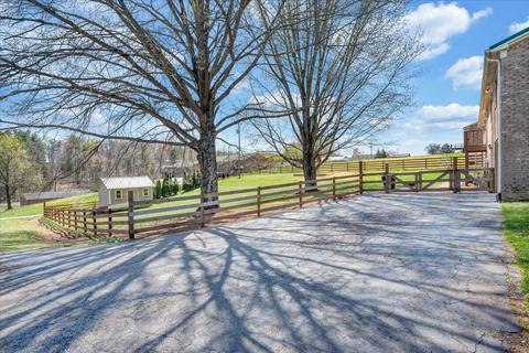 68 Michael Ave, Ferrum, VA 24088 photo 39