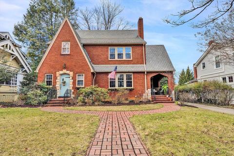 1847 Greenwood Rd SW, Roanoke, VA 24015