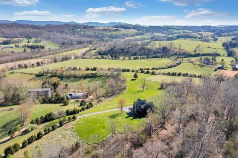 621 Spreading Spring Rd, Buchanan, VA 24066 photo 7