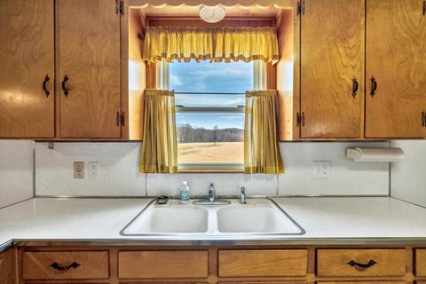 1780 Morgans Mill Rd, Goodview, VA 24095 photo 9